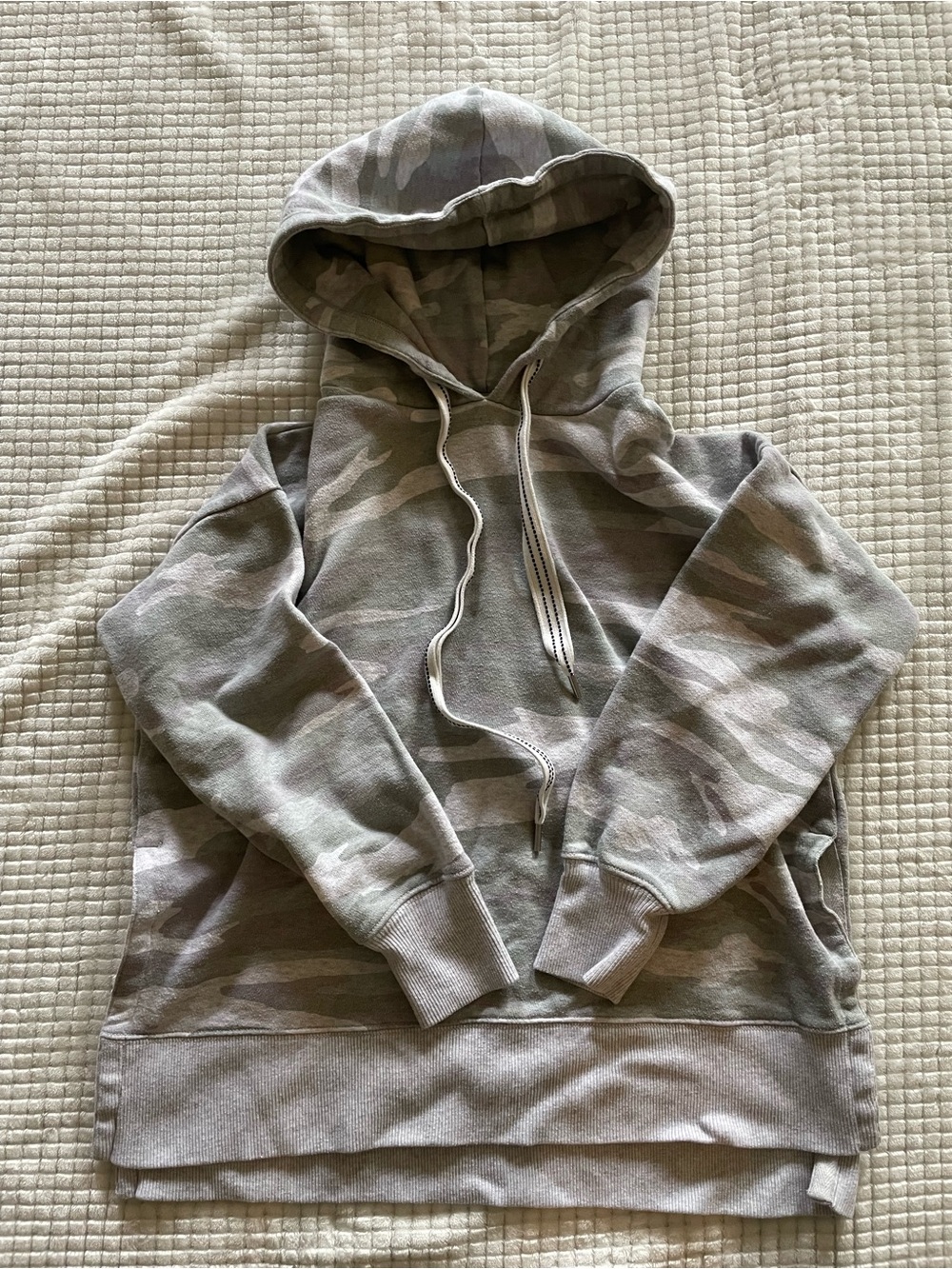 aerie Camo Hoodie - Gray & Olive